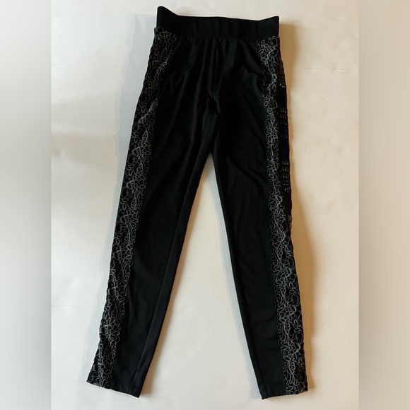 Guess track suit bottoms - Picture 5 of 11